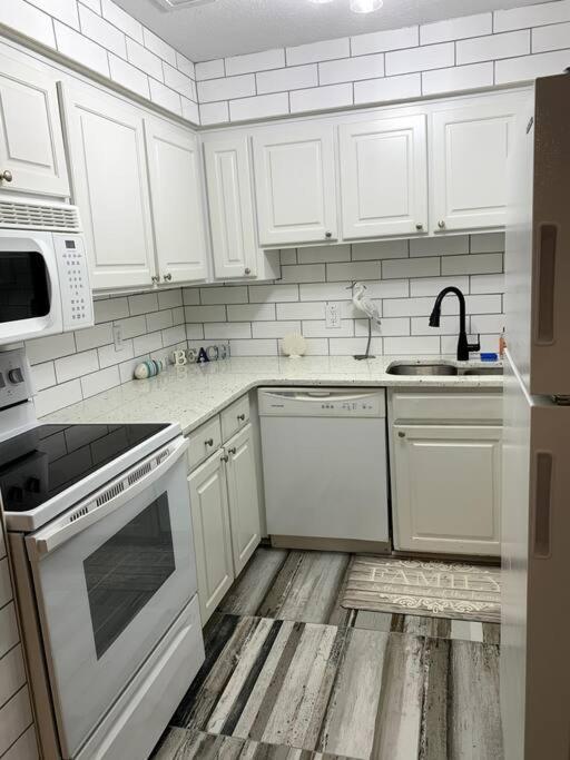 Fullyrenovated 1 Min Walk2 Beach.5Min To Peir Park Panama City Beach Esterno foto